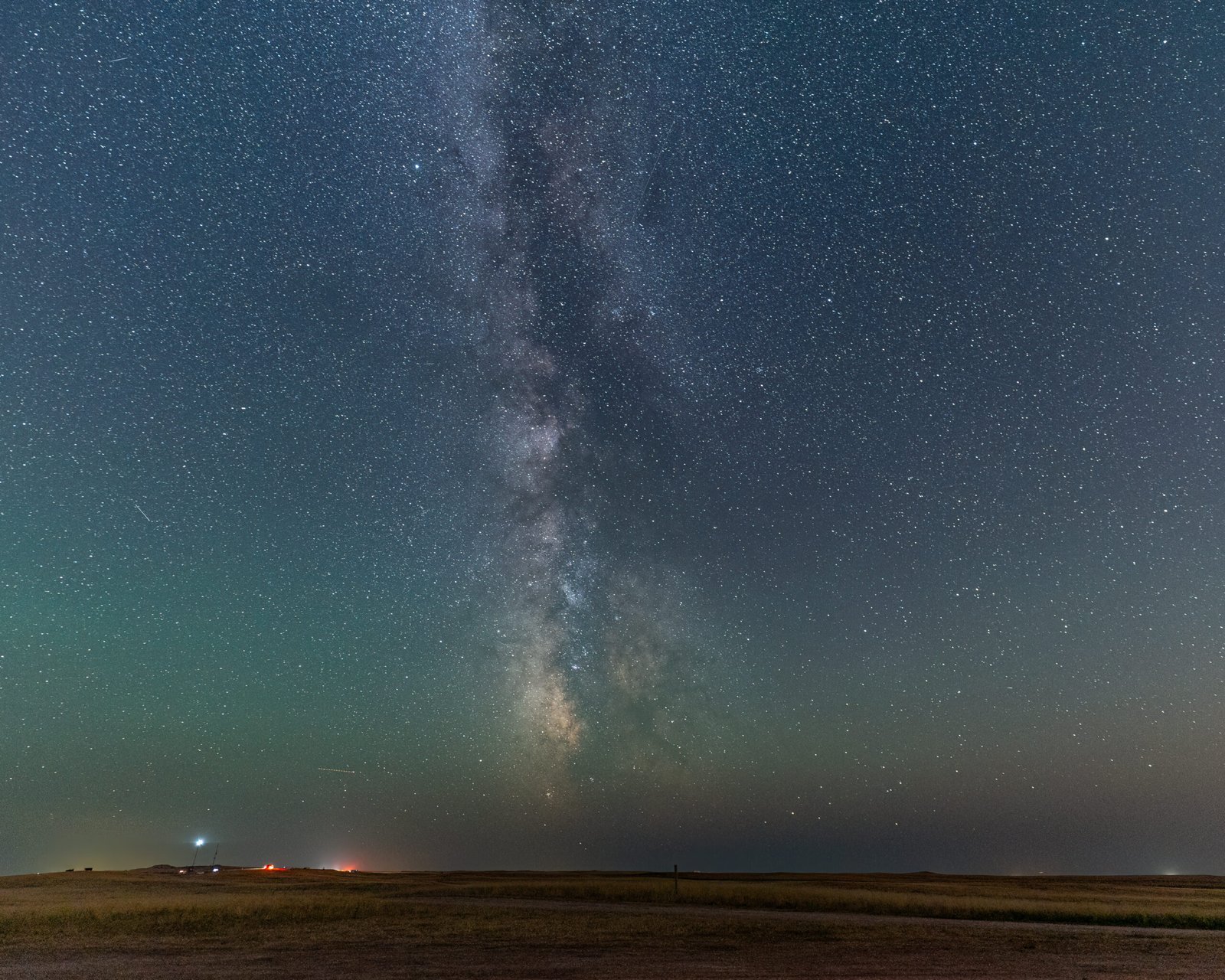 Milky Twilight – My first night in the Badlands
